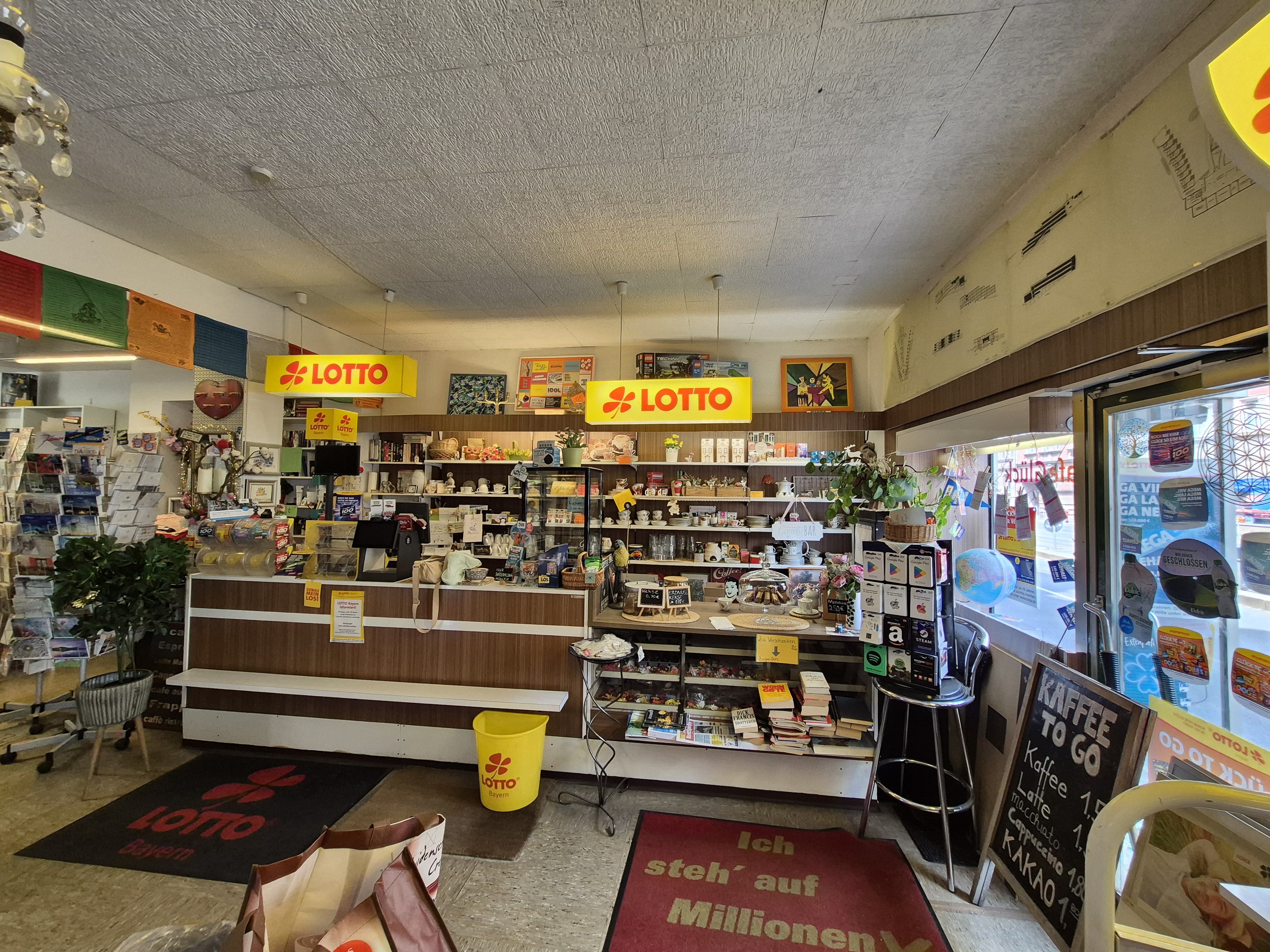 Lotto Cafe Glück Außenansicht